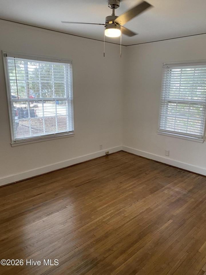 21 Madison St - Photo 2 of 10