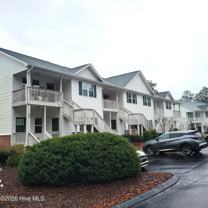 82 N Knoll Rd - Photo 1 of 1