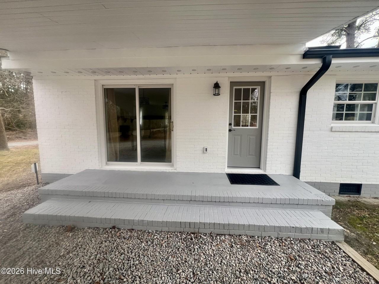 101 Beech Ln - Photo 6 of 38