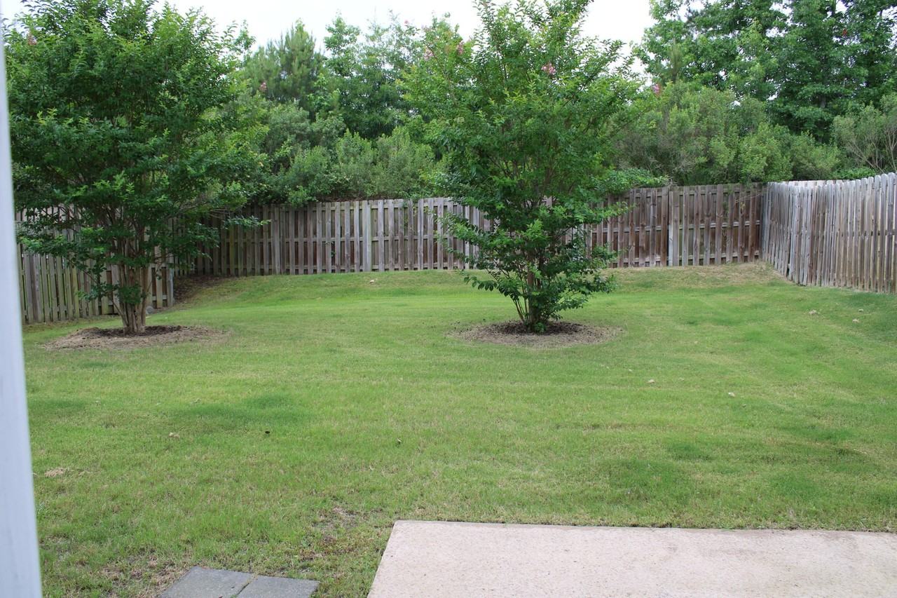 487 Brantley Cove Cir - Photo 2 of 14