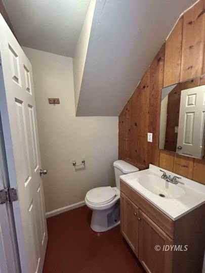 25055 Marion Ridge Dr #2 - Photo 5 of 17