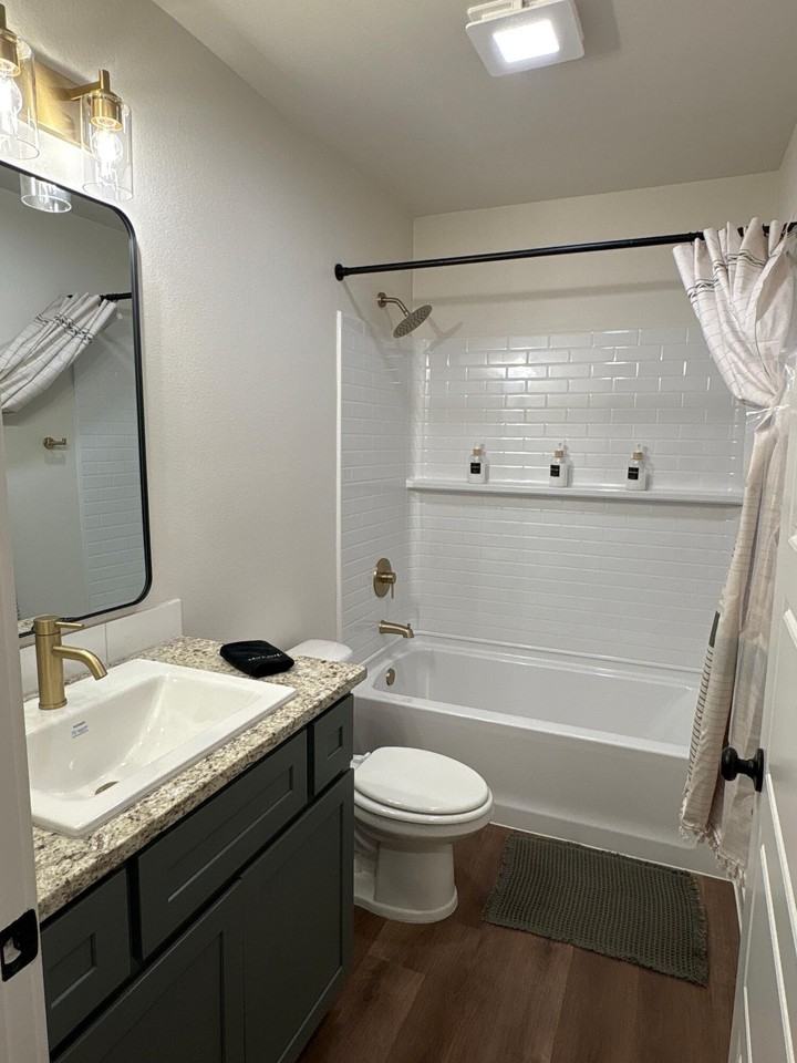 2144 Langford Ave - Photo 4 of 13