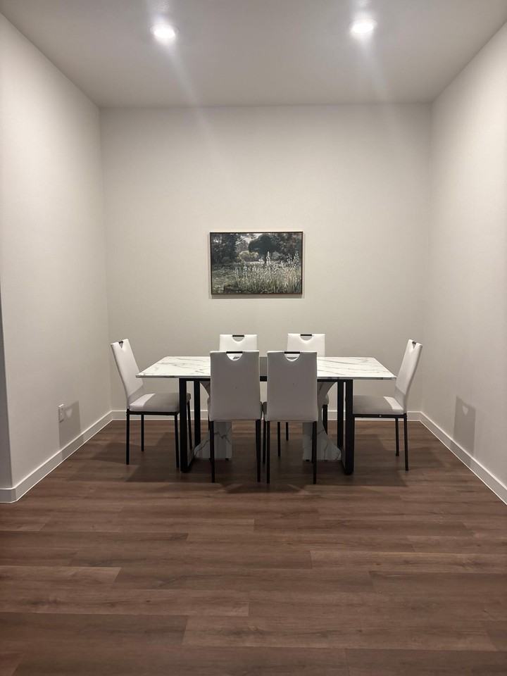 2124 Langford Avenue Langford Avenue - Photo 7 of 13