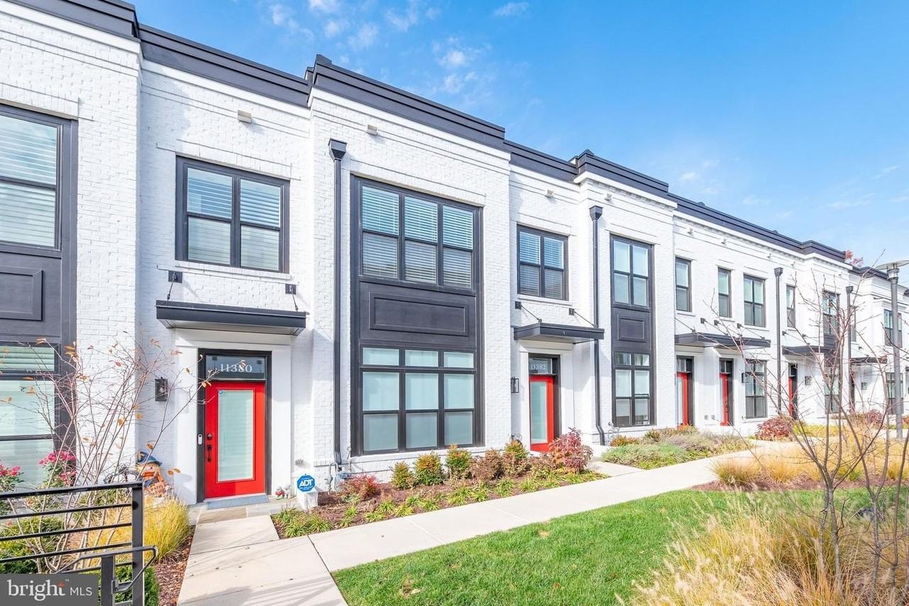 11382 Emerald Park Rd - Photo 2 of 50