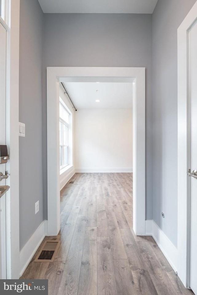 11382 Emerald Park Rd - Photo 3 of 50