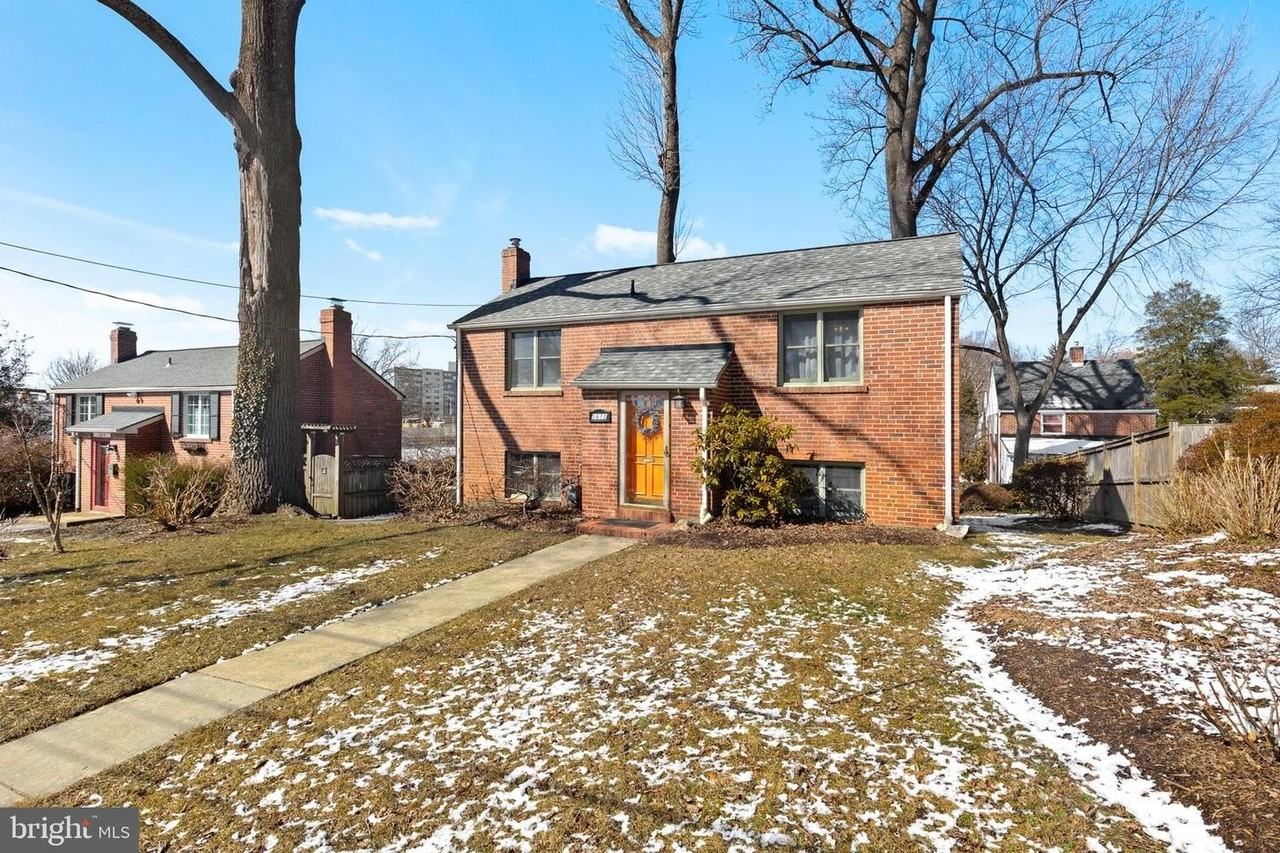 1611 Ballard St - Photo 3 of 41