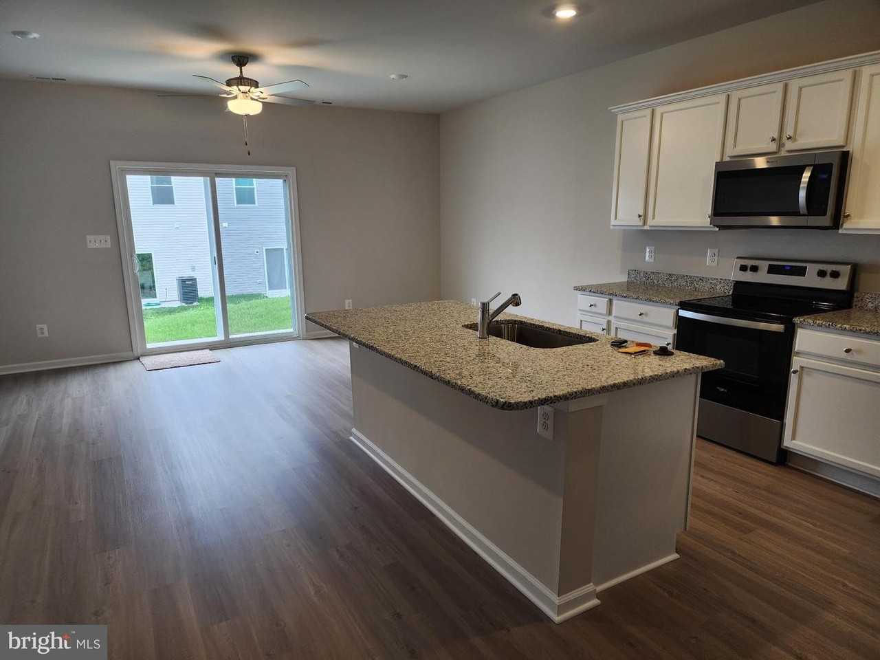 69 Cramsford St - Photo 6 of 23