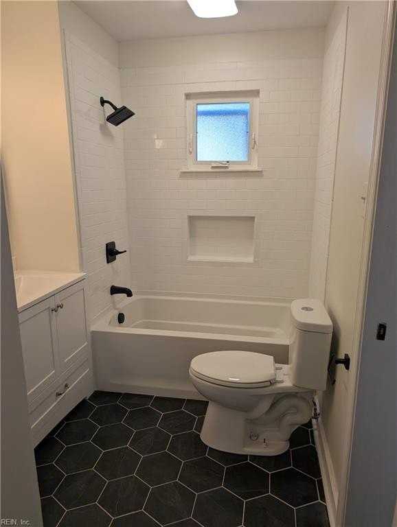 4924 Floral St - Photo 5 of 11