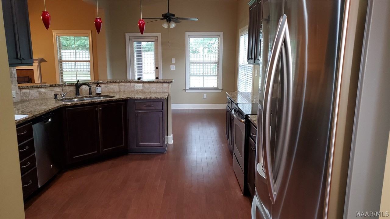 3718 Weston Pl - Photo 7 of 37