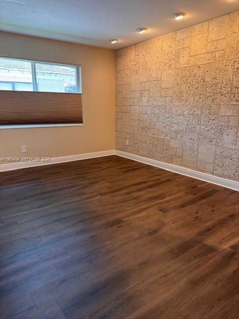 539 Menendez Ave #2 - Photo 7 of 8