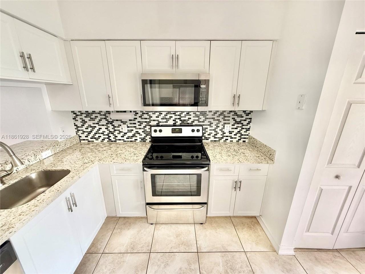 70 Whitehead Cir #70 - Photo 3 of 42