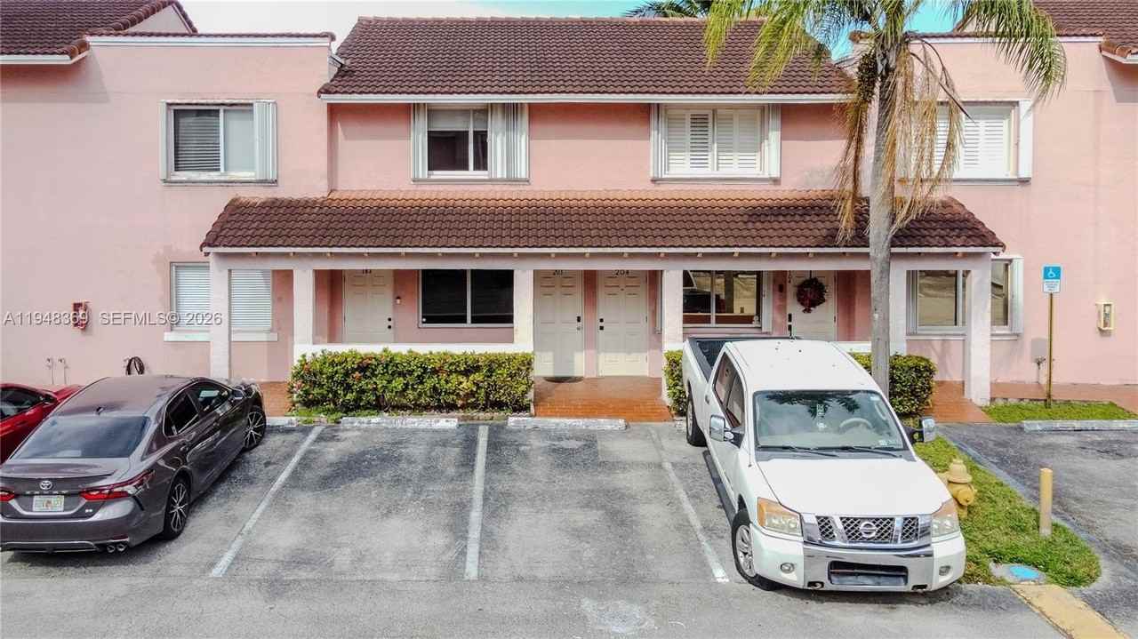 8013 Lake Dr #203 - Photo 2 of 23