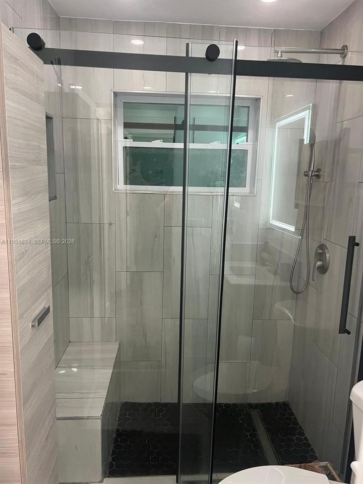 5620 Sw 38th St #0 - Photo 7 of 17