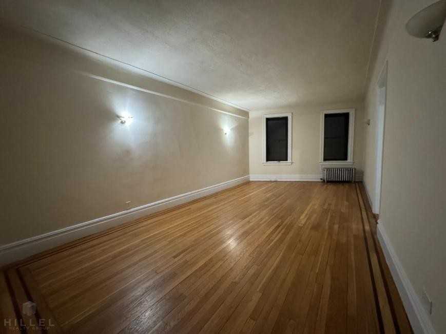 3614 165th St - Photo 7 of 10