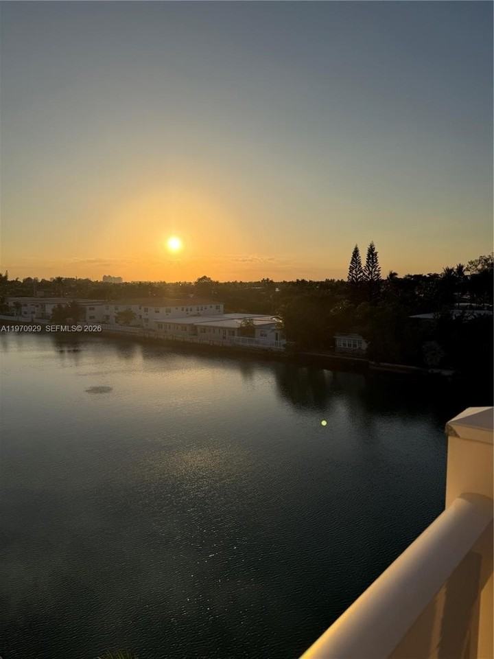 7900 Tatum Waterway Dr #506 - Photo 7 of 50