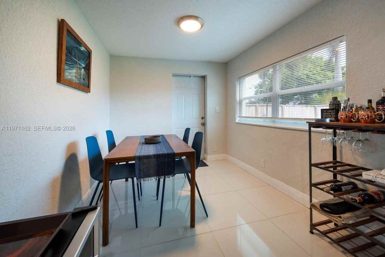 5224 Ne 1st Ave - Photo 7 of 20