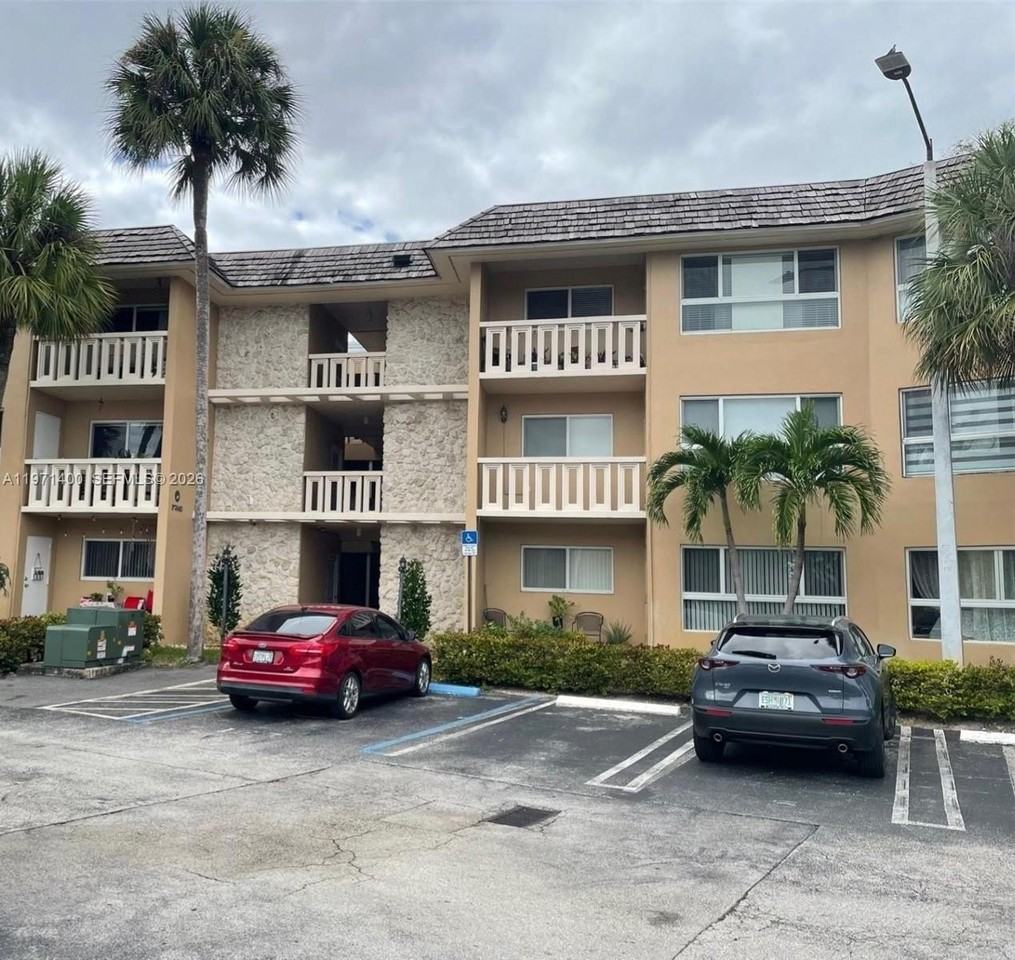 7430 Miami Lakes Dr #E210