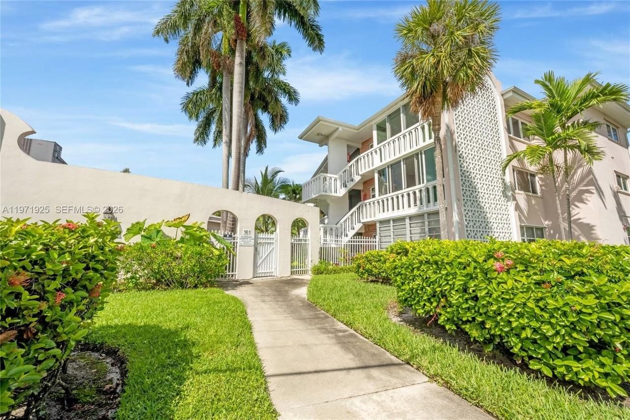 141 Ne 10th Ave #23C - Photo 7 of 26