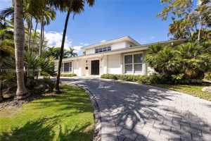 featured image of 4570 Sabal Palm Rd