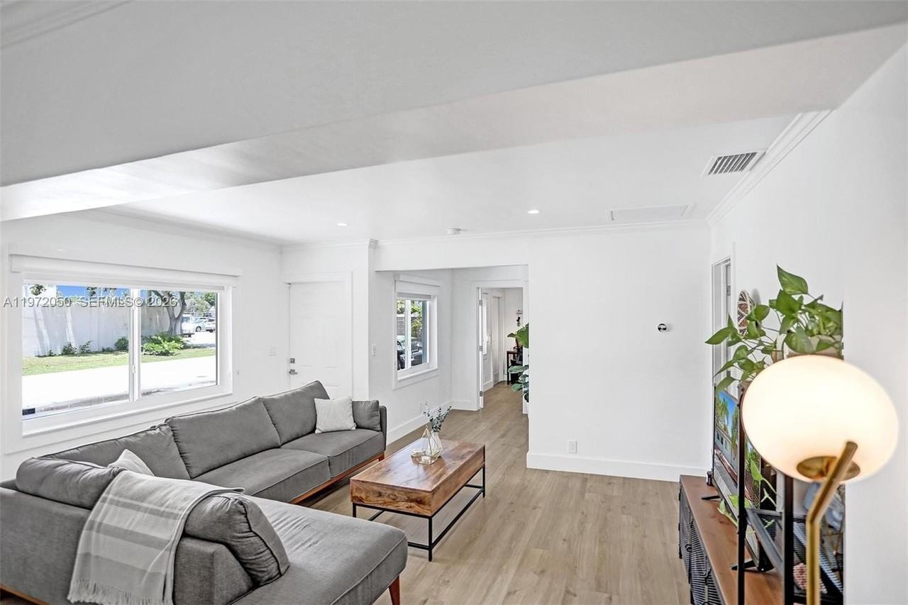 3320 Ne 13th Ave #3320 - Photo 4 of 36