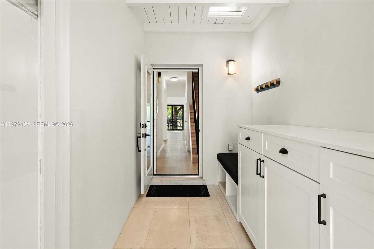 9002 Sw 62nd Ter #7D - Photo 7 of 27