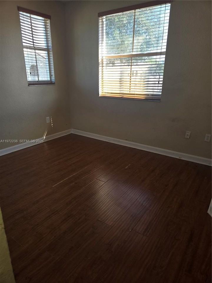 1677 Se 27th Ct #209 - Photo 2 of 5