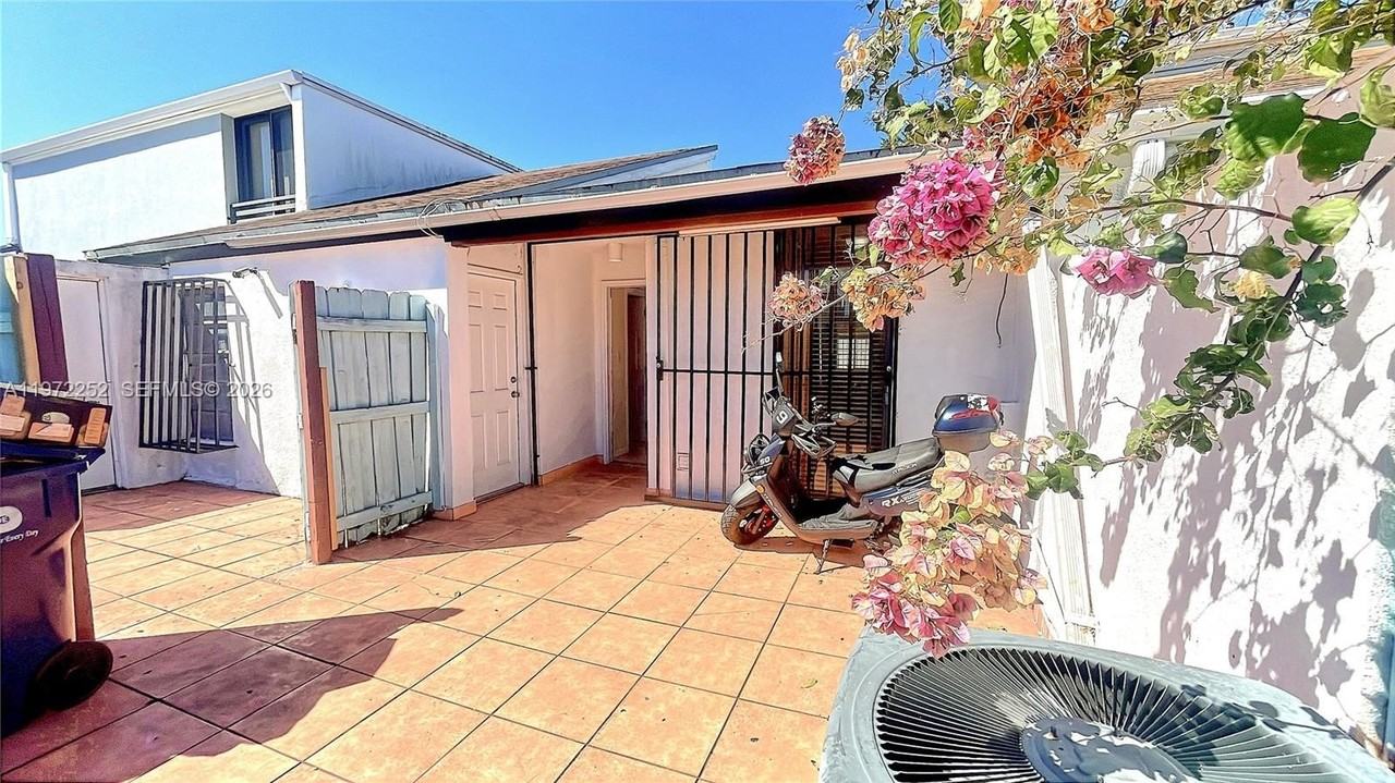 2130 Sw 122nd Ct #NA - Photo 3 of 25