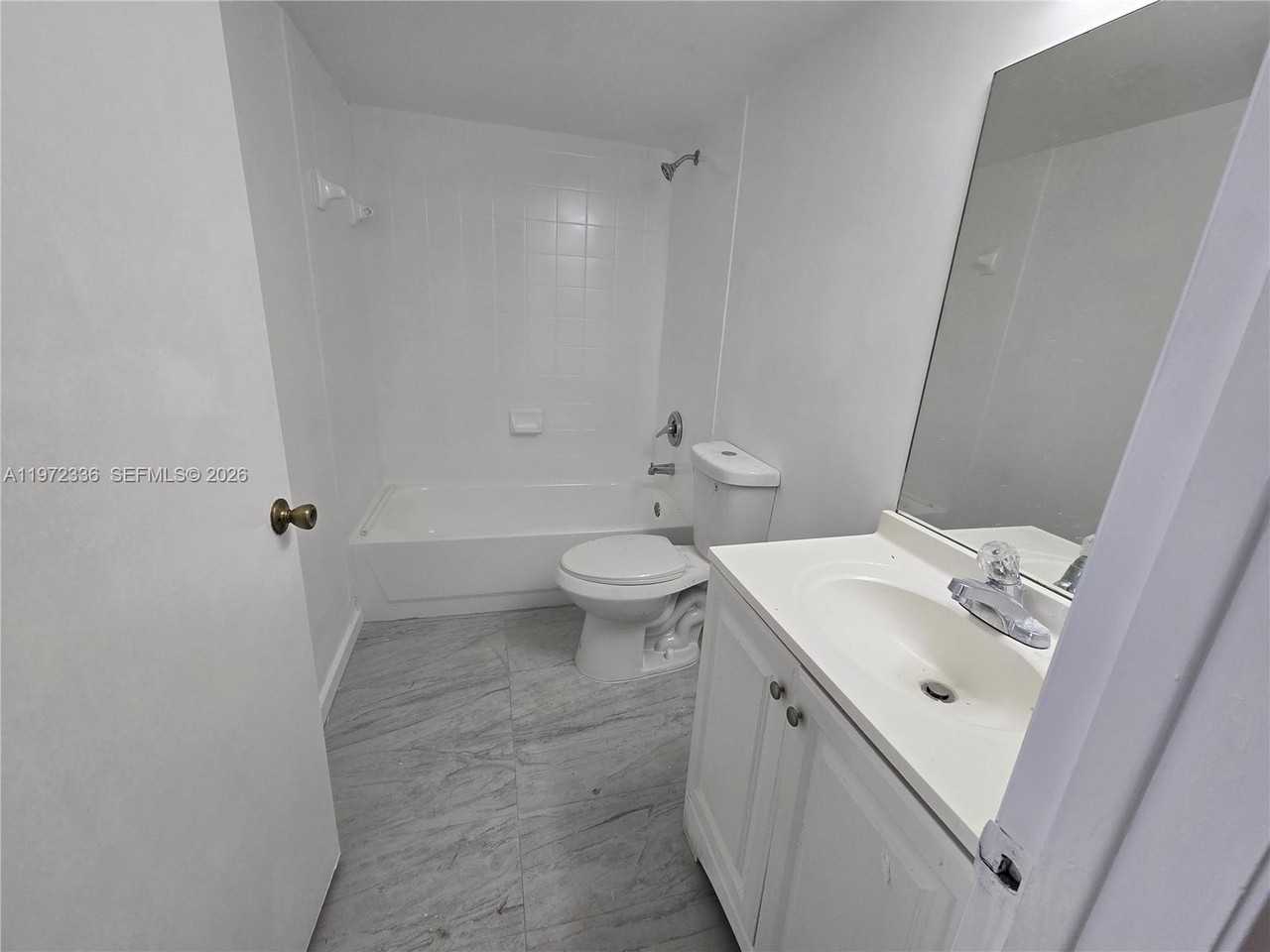 1122 Nw 125th Path #103 - Photo 3 of 3