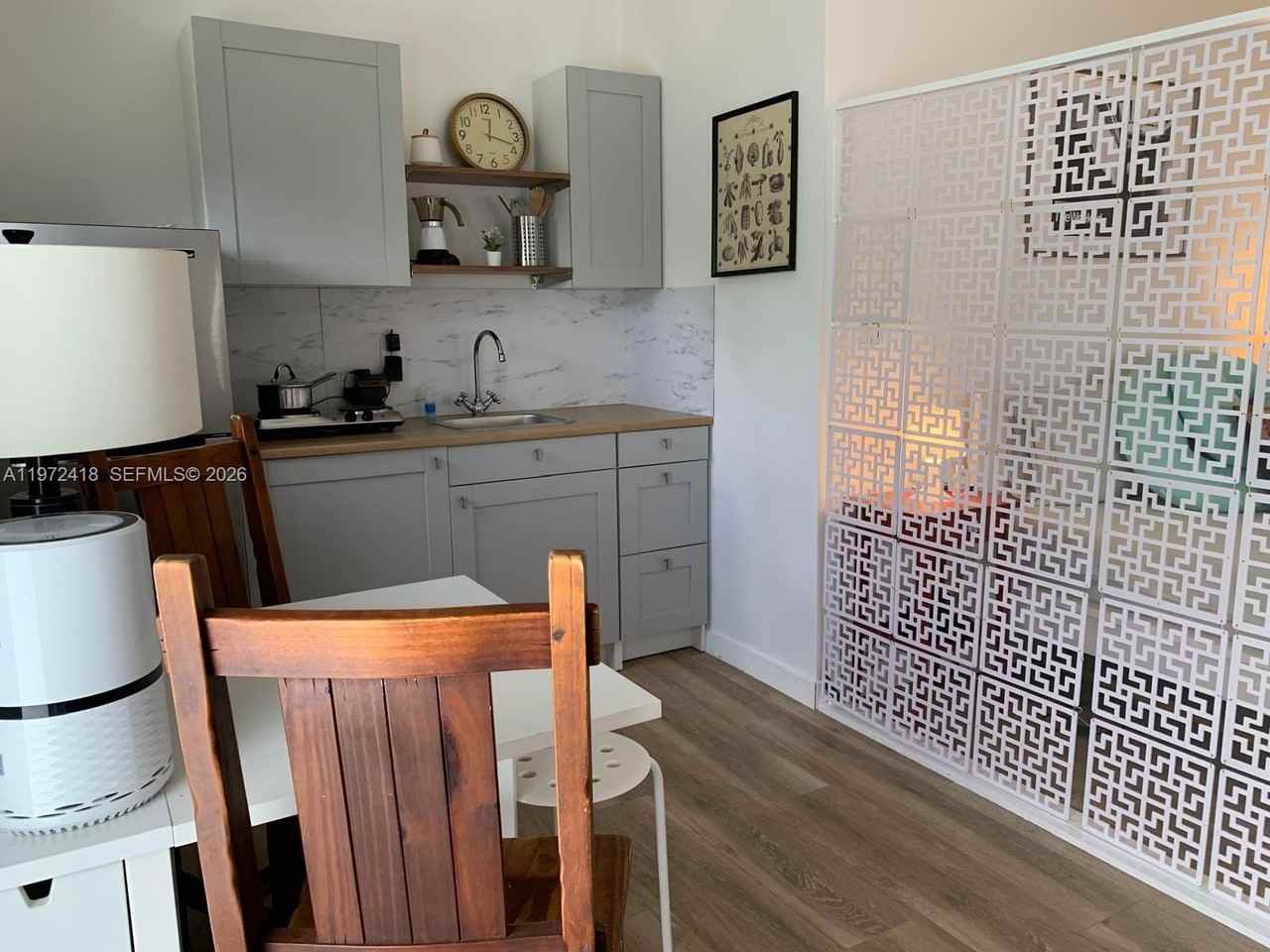 1100 Sw 126th Pl #0 - Photo 4 of 6