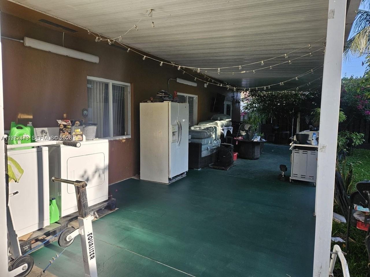 718 Se 12th Ter - Photo 4 of 17