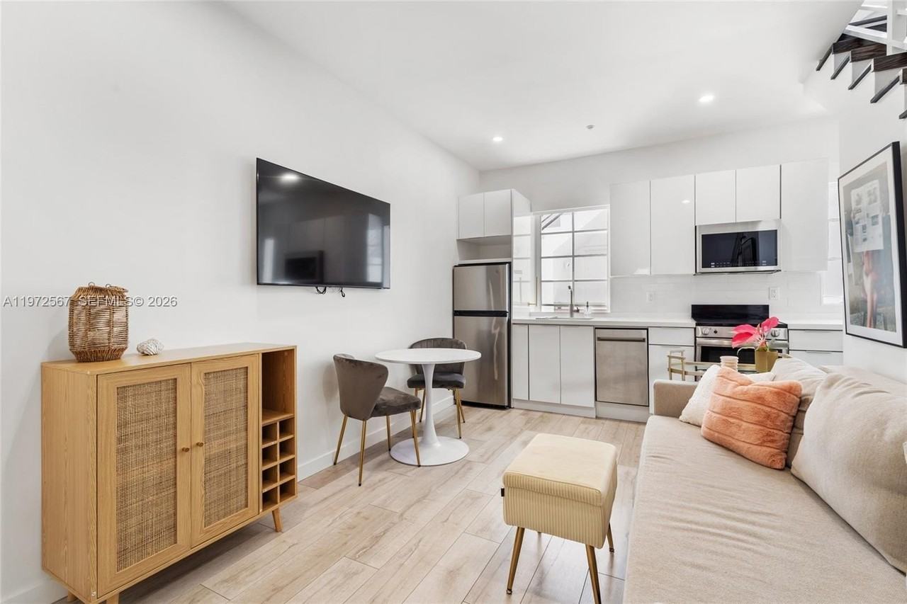 1610 Euclid Ave #A110 - Photo 7 of 19