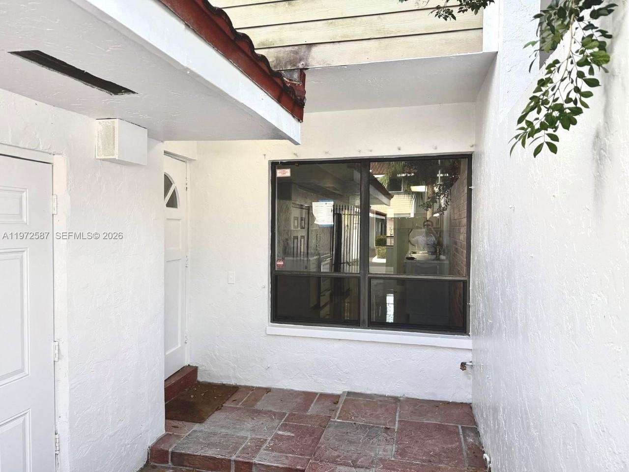 2700 N 34th Ave #I - Photo 2 of 22