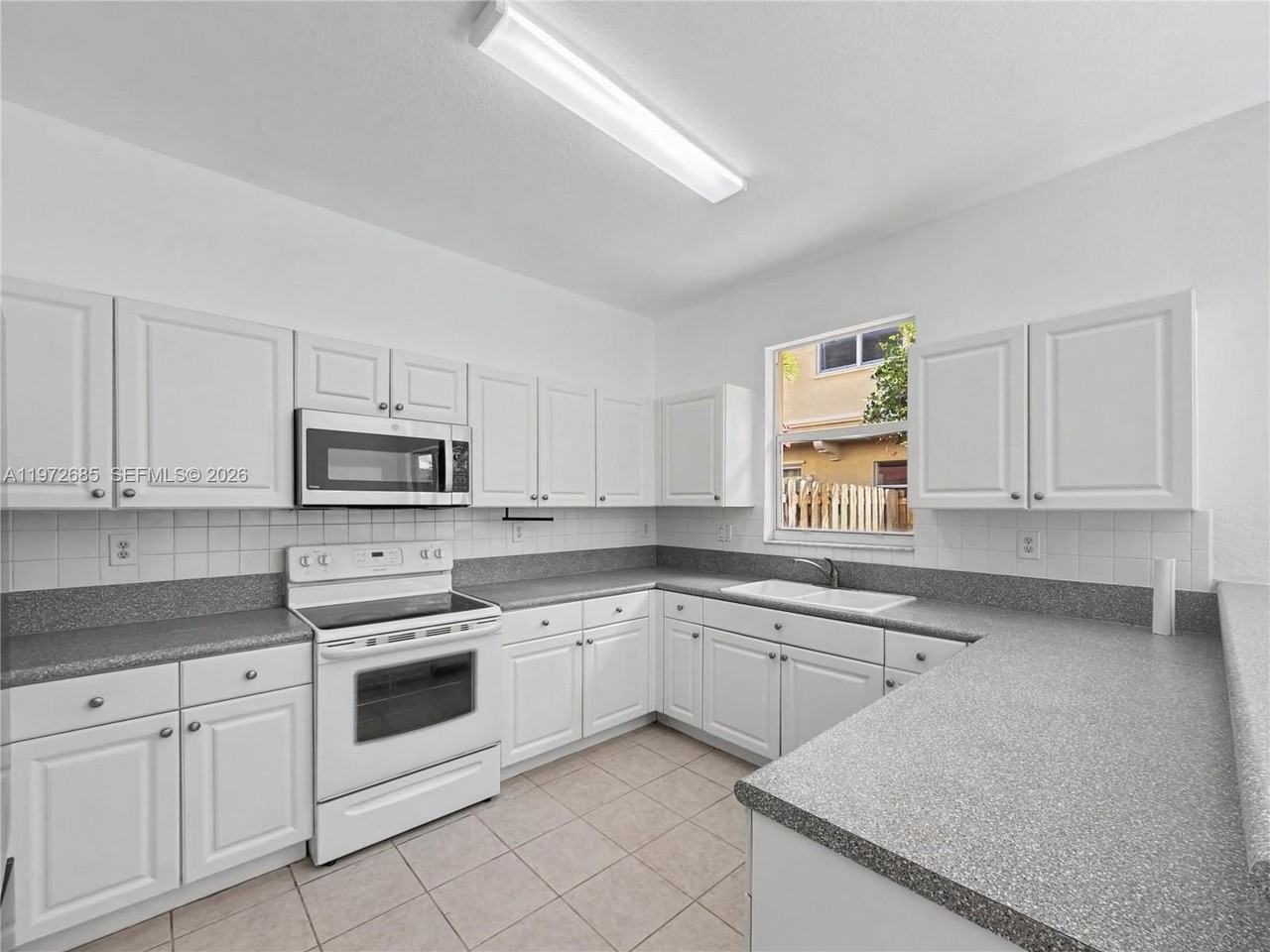 12874 Sw 134th St #1 - Photo 5 of 22