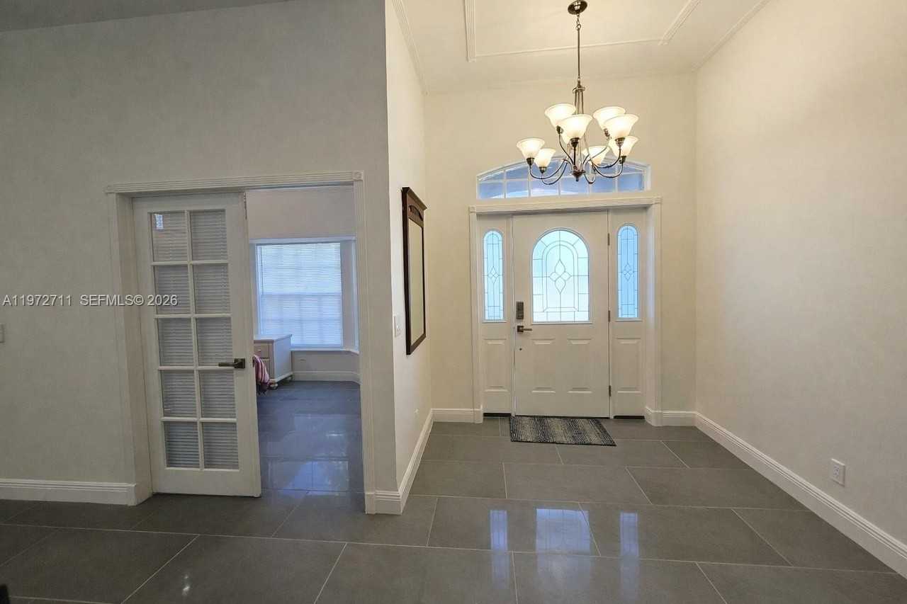 1440 Graham Cir #1440 - Photo 2 of 32