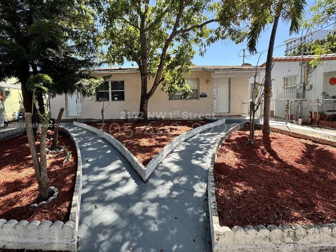 2142 Nw 1st St #2142