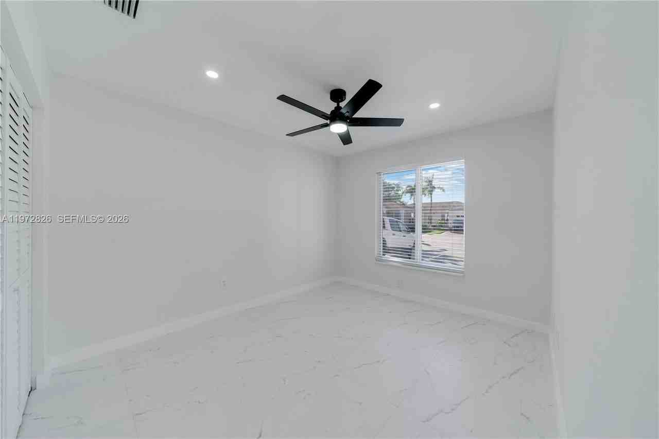 9826 Sw 222nd Ter #9826 - Photo 4 of 36