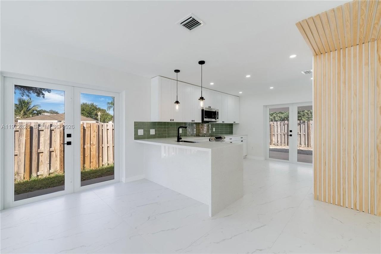 9826 Sw 222nd Ter #9826 - Photo 7 of 36