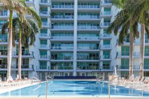 featured image of 2627 S Bayshore Dr #2703