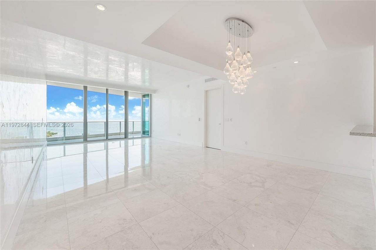 2627 S Bayshore Dr #2703 - Photo 3 of 26