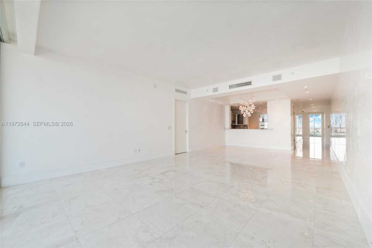 2627 S Bayshore Dr #2703 - Photo 7 of 26