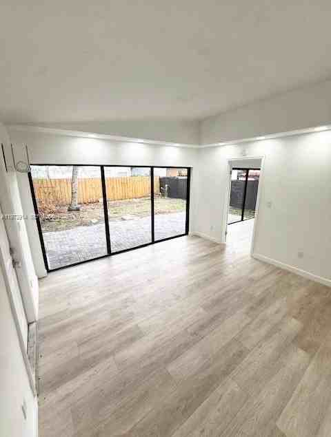 2213 Grant St #AC - Photo 3 of 10