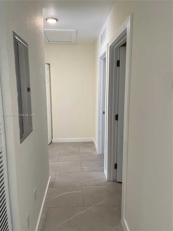 10229 Sw 173rd St #1 - Photo 4 of 4