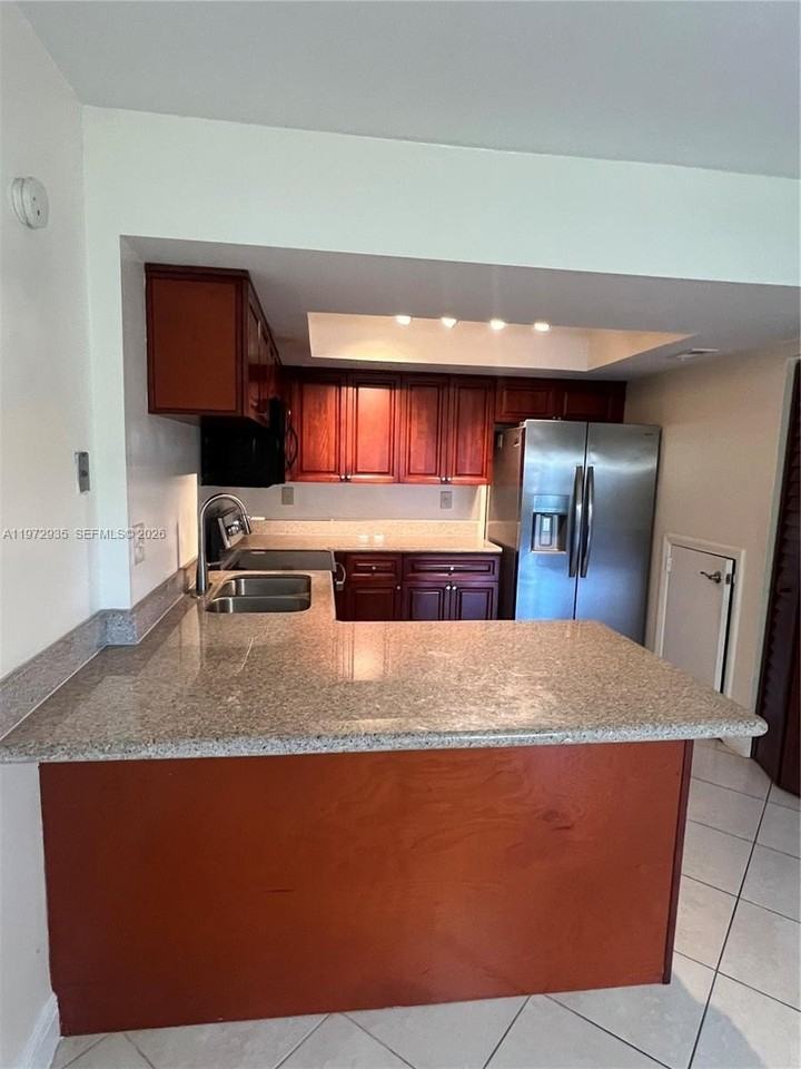 13 Matador Ln #4-27 - Photo 5 of 45