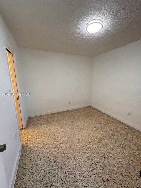 11959 Sw 39th Ter - Photo 7 of 17