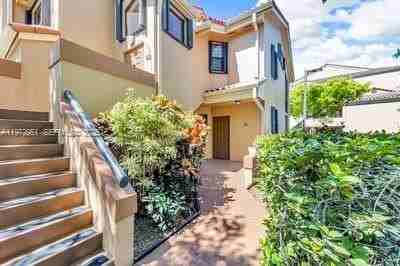 15533 Miami Lakeway N #15533 - Photo 3 of 50