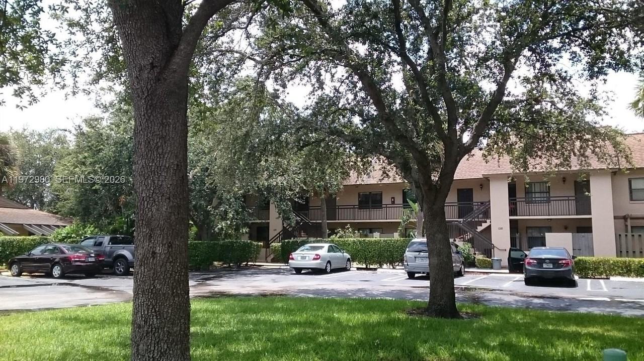 3014 Sw 21st Ter #352C - Photo 2 of 3