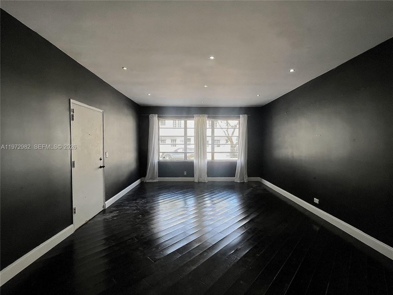 742 12th St #2 - Photo 6 of 29