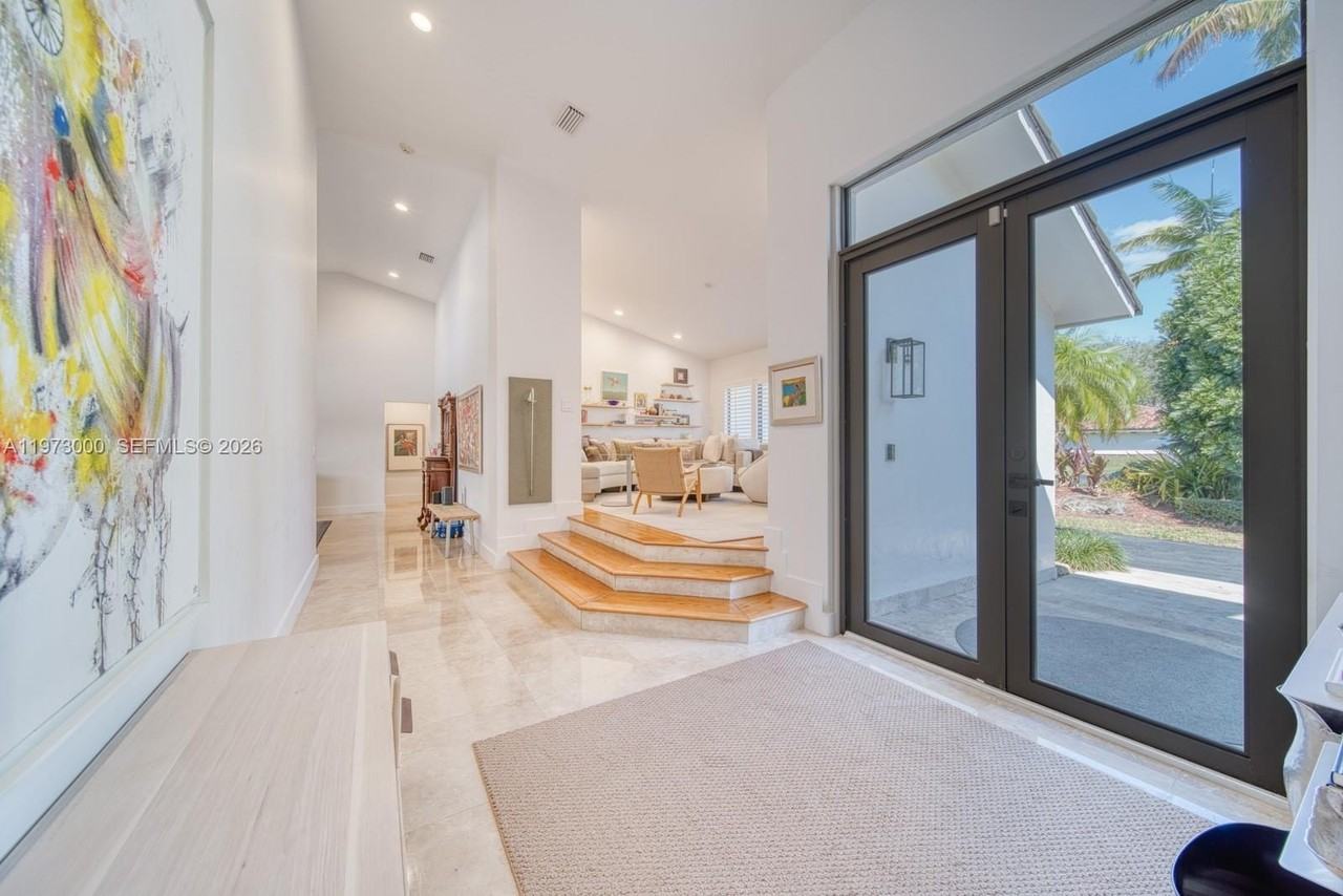 9220 Sw 102nd St - Photo 7 of 50