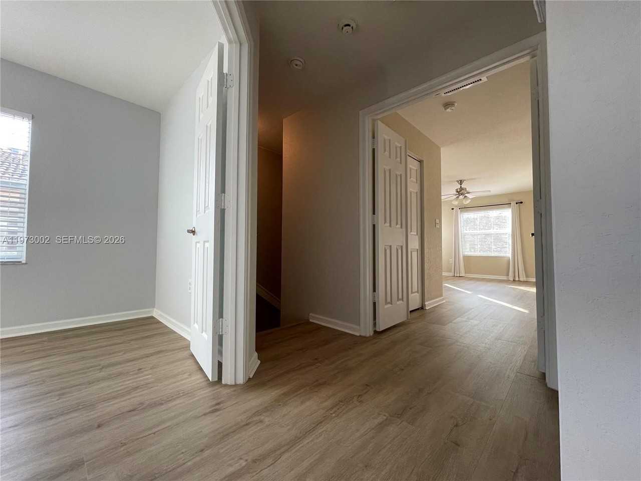 6361 Landings Ter #6361 - Photo 7 of 28