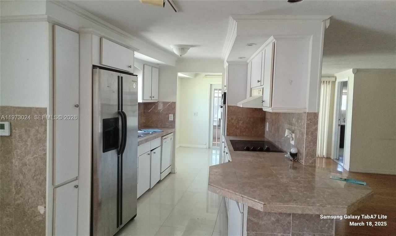 21821 S Heritage Cir #1 - Photo 4 of 20